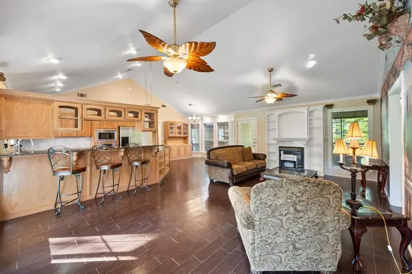 7410 County Road 3230a, Kerens, TX 75144