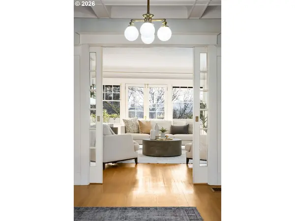 2806 NE ALAMEDA ST, Portland, OR 97212