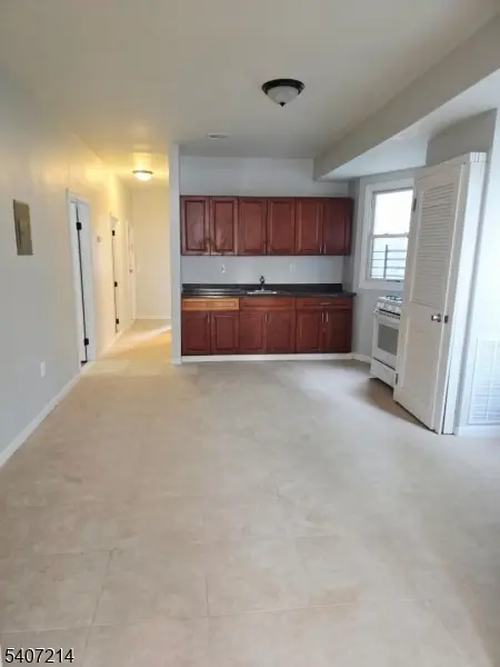 756 S 10Th St, Newark City, NJ 07108