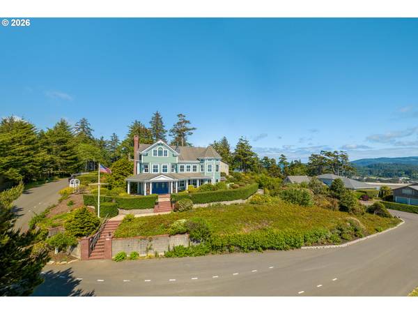 930 NW HIGHLAND DR, Waldport, OR 97394