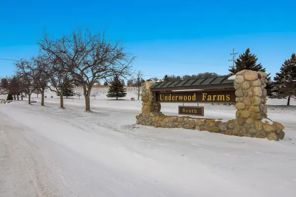 7852 Underwood RDG, Peninsula Twp, MI 49686