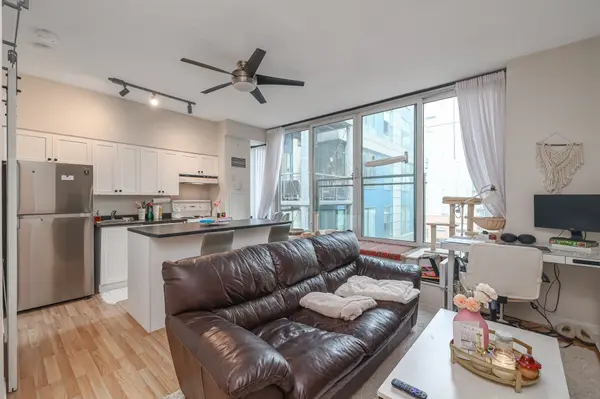 50 Camden ST #610, Toronto C01, ON M5V 3N1