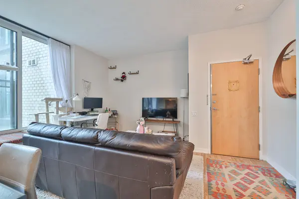 50 Camden ST #610, Toronto C01, ON M5V 3N1