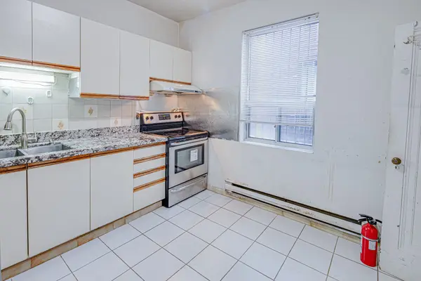 1564 Danforth AVE, Toronto E03, ON M4J 1N4