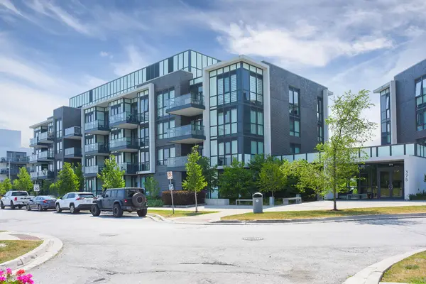 375 Sea Ray AVE #309, Innisfil, ON L9S 0N9