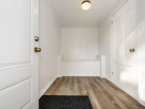 4800 Herald RD #Lower, East Gwillimbury, ON L0G 1M0