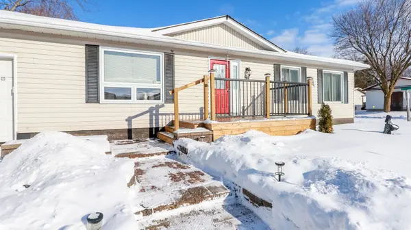 64 Royal Oak DR, Innisfil, ON N1L 1N1