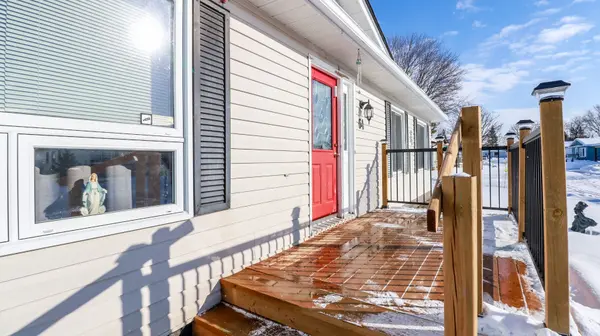 64 Royal Oak DR, Innisfil, ON N1L 1N1