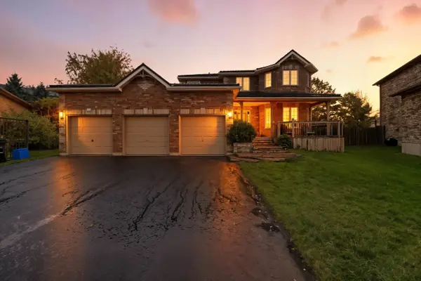 30 Ruffet DR, Barrie, ON L4N 0P1