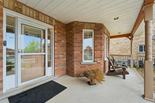 30 Ruffet DR, Barrie, ON L4N 0P1