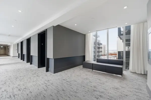 2450 Old Bronte RD #405, Oakville, ON L6M 5P6