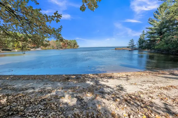 34 SUNRISE BAY DR, Callander, ON P0H 1H0