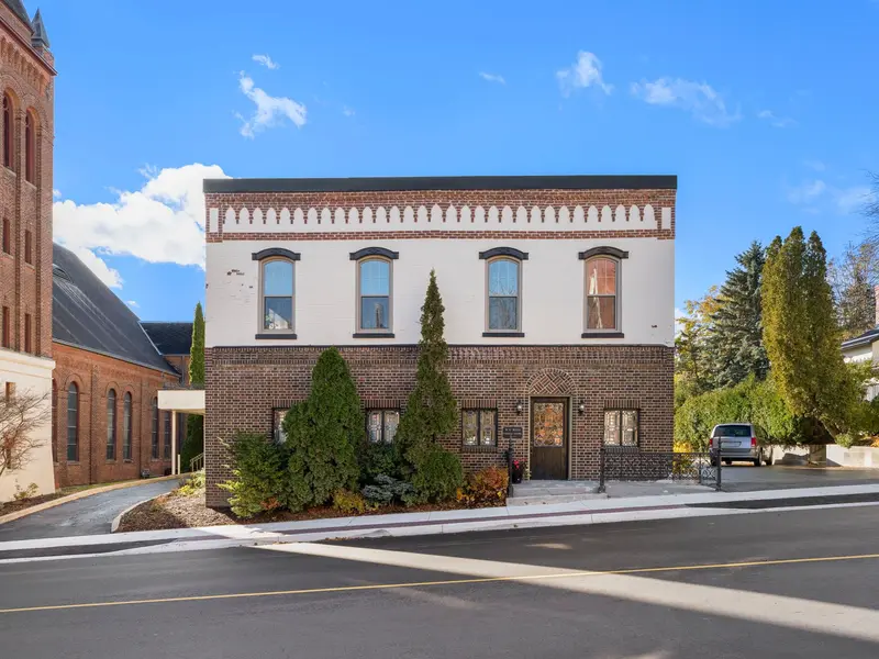 135 WALTON ST, Port Hope, ON L1A 1N4