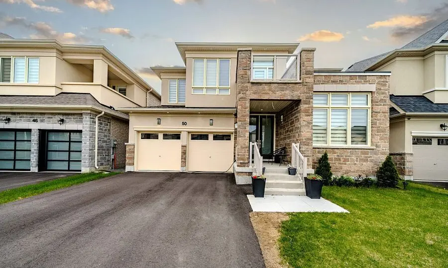 50 Carriage Shop BND, East Gwillimbury, ON L9N 0Y5