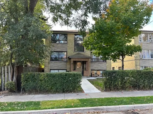 44 Albert AVE, Toronto W06, ON M8V 2L7