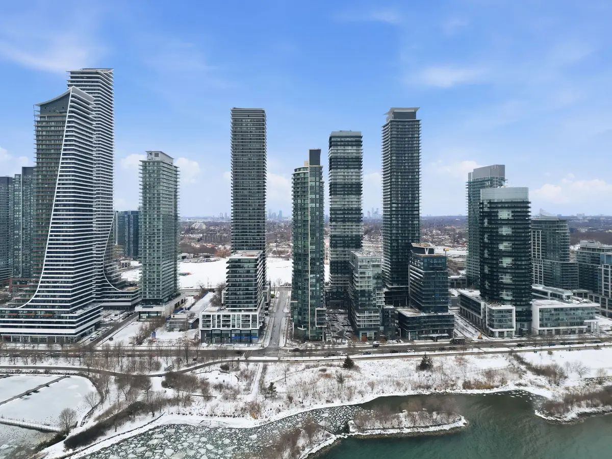 59 Annie Craig DR #2206, Toronto W06, ON M8V 0C4