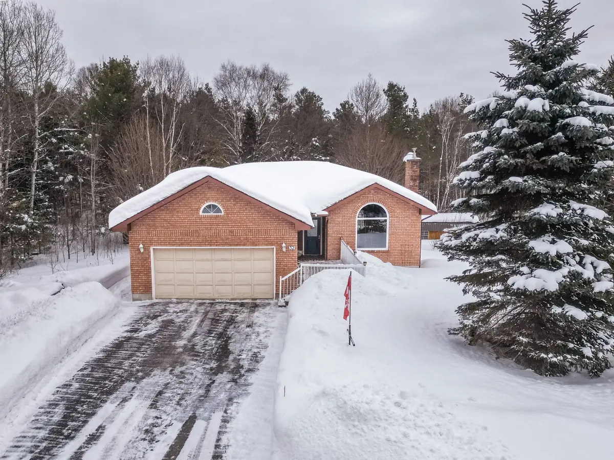 32 Edgar ST, Sundridge, ON P0A 1Z0