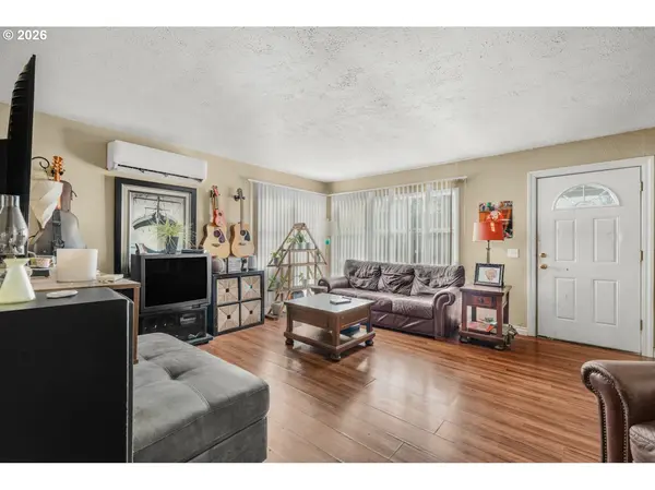 7101 SE LEXINGTON ST, Portland, OR 97206