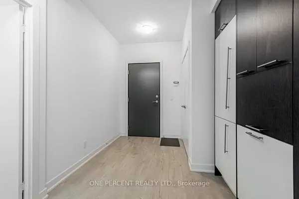 30 Nelson ST #426, Toronto C01, ON M5V 0H5