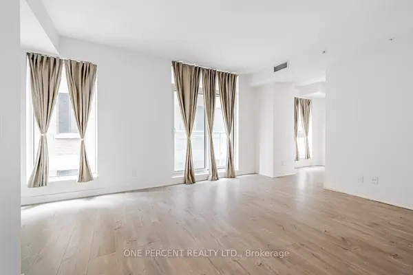 30 Nelson ST #426, Toronto C01, ON M5V 0H5