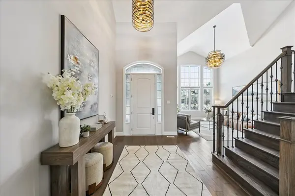 398 Frontier CT, Pickering, ON L1W 4A9