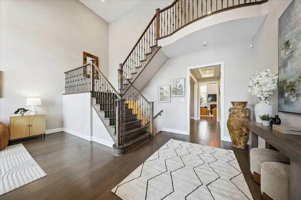 398 Frontier CT, Pickering, ON L1W 4A9