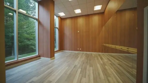 8763 Bayview AVE #325, Richmond Hill, ON L4B 3V1