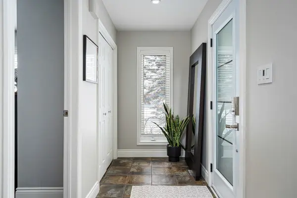 19 Trails End, Collingwood, ON L9Y 5B1