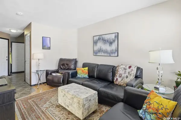 215 Pinehouse DRIVE #14, Saskatoon, SK S7K 6N9