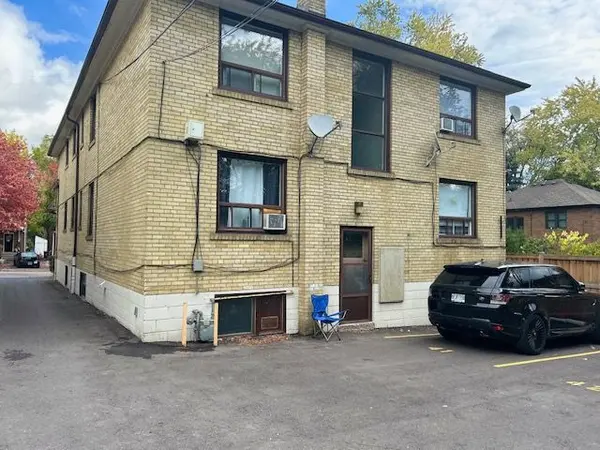 44 Albert AVE, Toronto W06, ON M8V 2L7