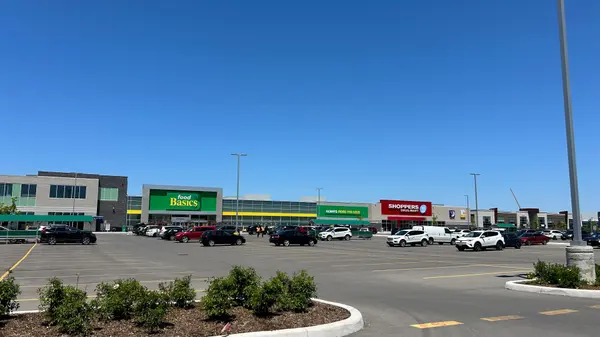 3535 Rebecca ST, Oakville, ON L6L 0E3