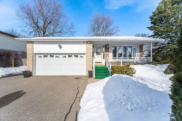 50 Trotters LN, Brampton, ON L6Y 1B6