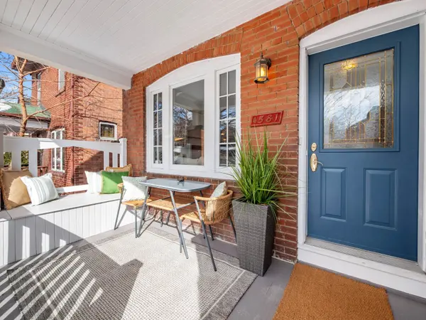 Toronto W02, ON M6S 3C2,581 Beresford AVE