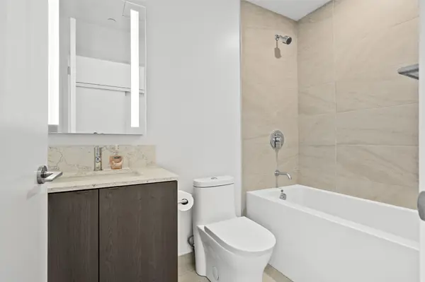 270 Dufferin ST #201, Toronto W01, ON M6K 0H8