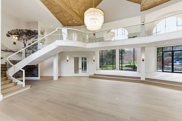 3320 Guelph Line, Burlington, ON L7P 0S7