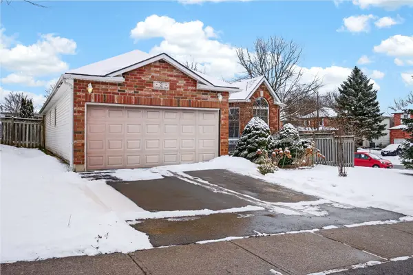 2 Evergreen CT, Brantford, ON N3T 6J5