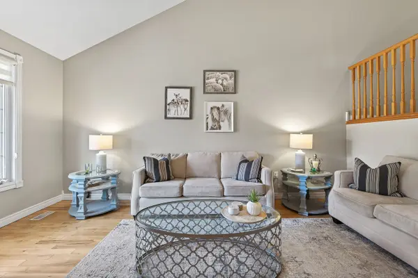 89 Schroder CRES, Guelph, ON N1E 7B4