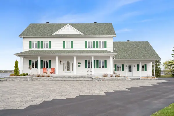 3519 Front RD, East Hawkesbury, ON K6A 2R2