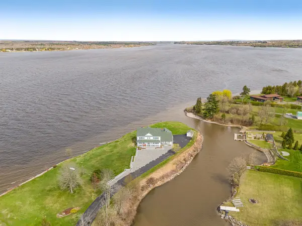 3519 Front RD, East Hawkesbury, ON K6A 2R2