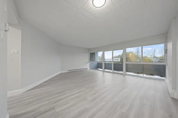 91 Conroy CRES #408, Guelph, ON N1G 2V5