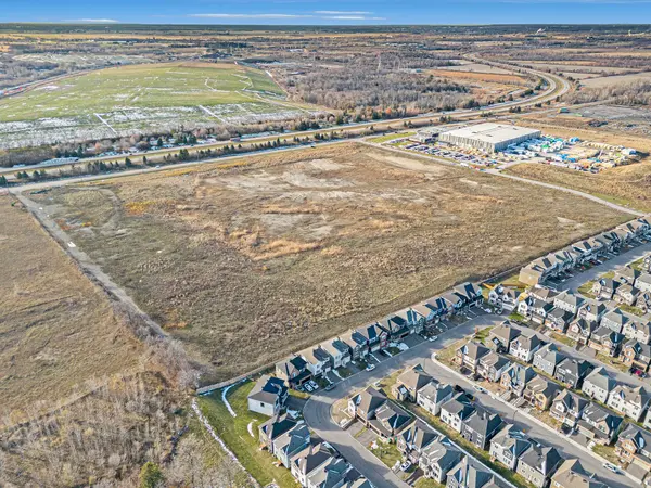 3809 Borrisokane RD, Barrhaven, ON K2J 0T2