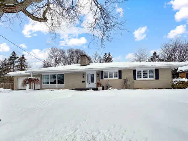 7 Eastwood Park DR, Belleville, ON K8N 1W3