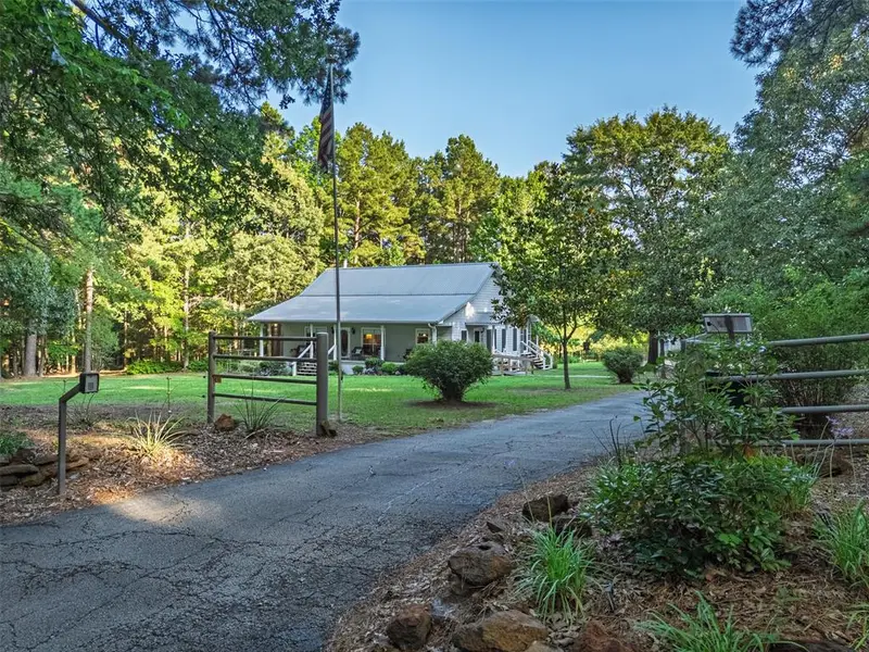 329 County Road 2804, Alto, TX 75925