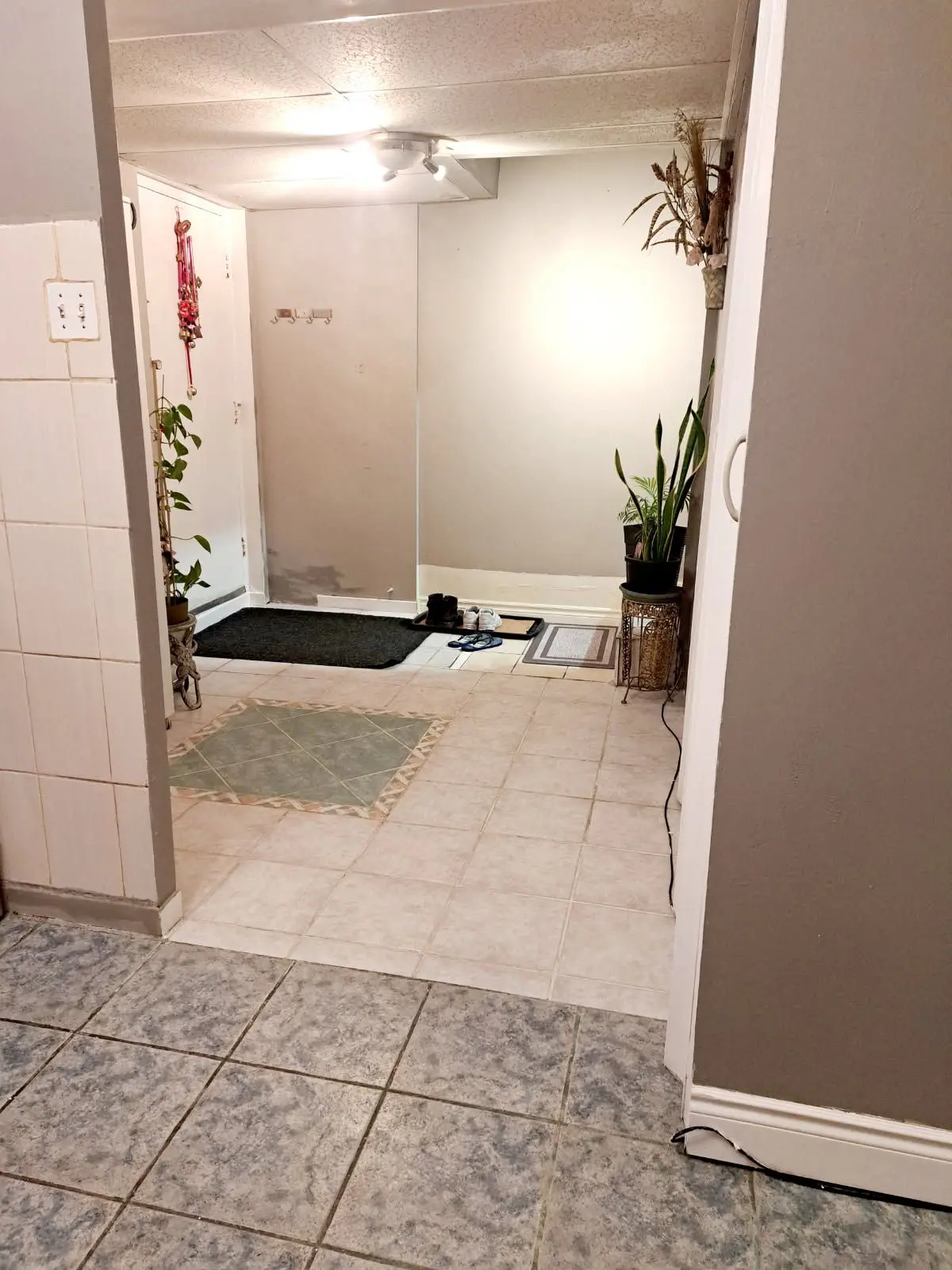 665 Kennedy RD #307, Toronto E04, ON M1K 5E2