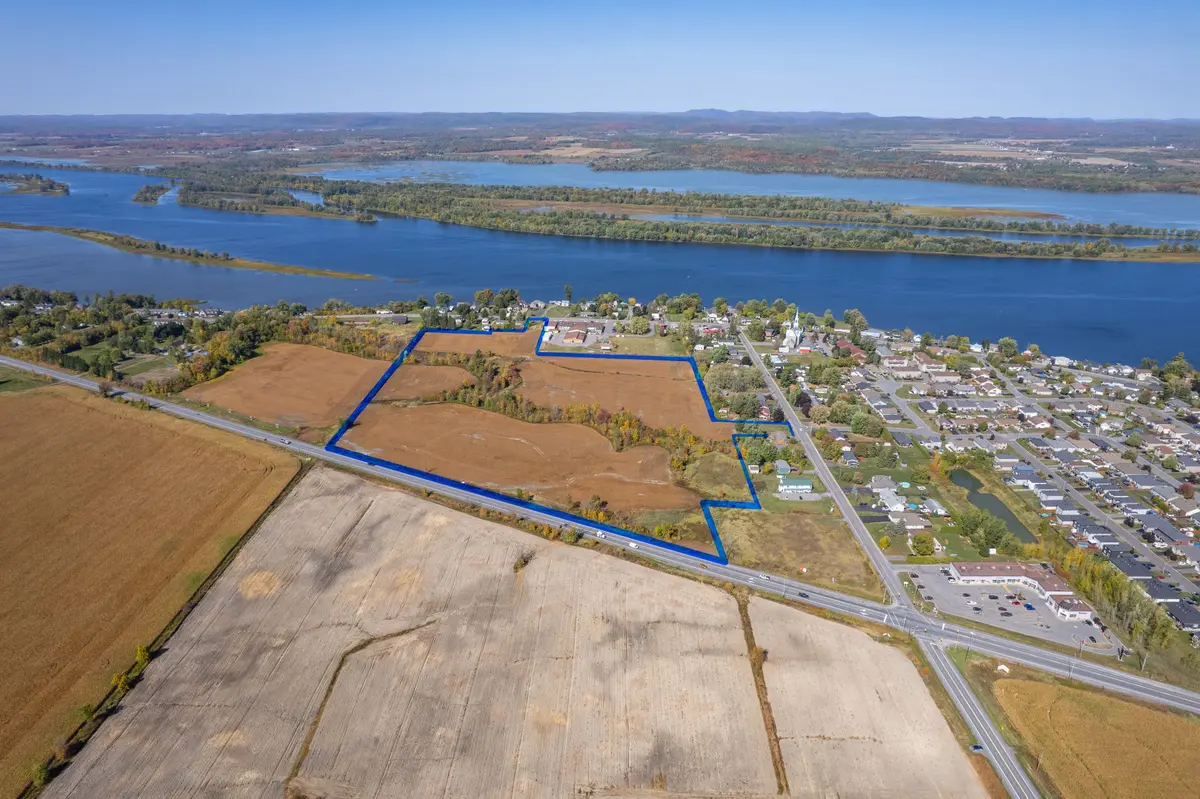 3256 Principale ST, Clarence-rockland, ON K0A 3K0