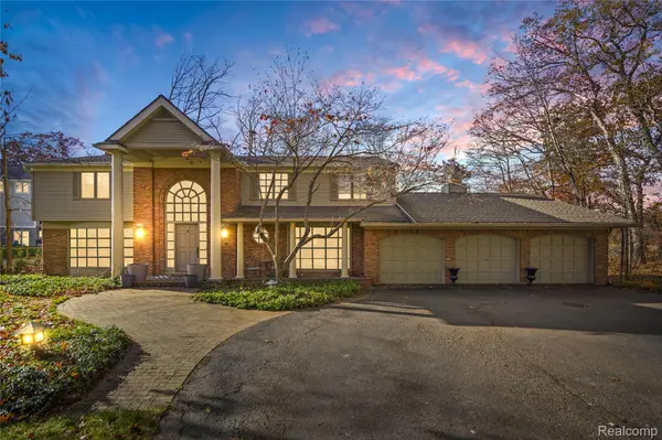 56853 Mount Vernon RD, Shelby Charter Township, MI 48316