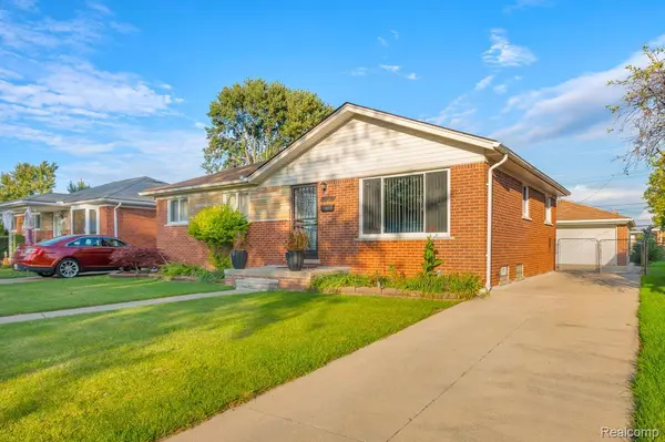 24880 Warrington AVE, Eastpointe, MI 48021