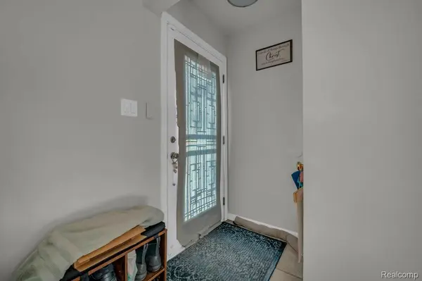 24880 Warrington AVE, Eastpointe, MI 48021