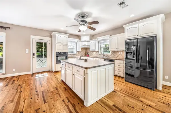 329 County Road 2804, Alto, TX 75925