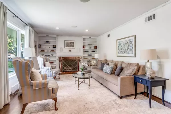 Dallas, TX 75225,6236 del Norte Lane